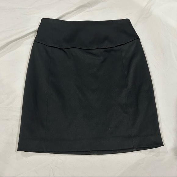 Express Designstudio Mini Black Pencil Skirt size 2 - Picture 4 of 9